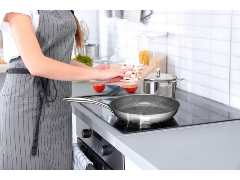 Panvica Gourmet Miracle 28 cm s pokrievkou, nerez/greblon