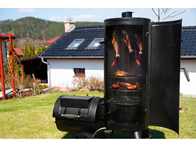 Gril Kansas BBQ - Údenie a grilovanie